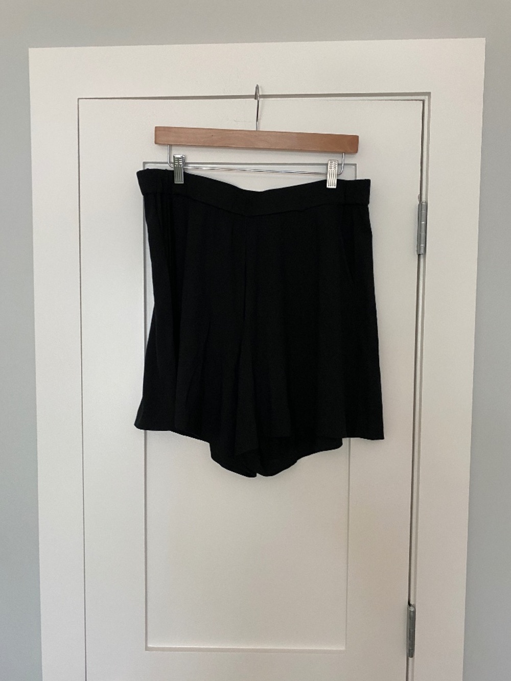 Black J.Jill Wearever Shorts
